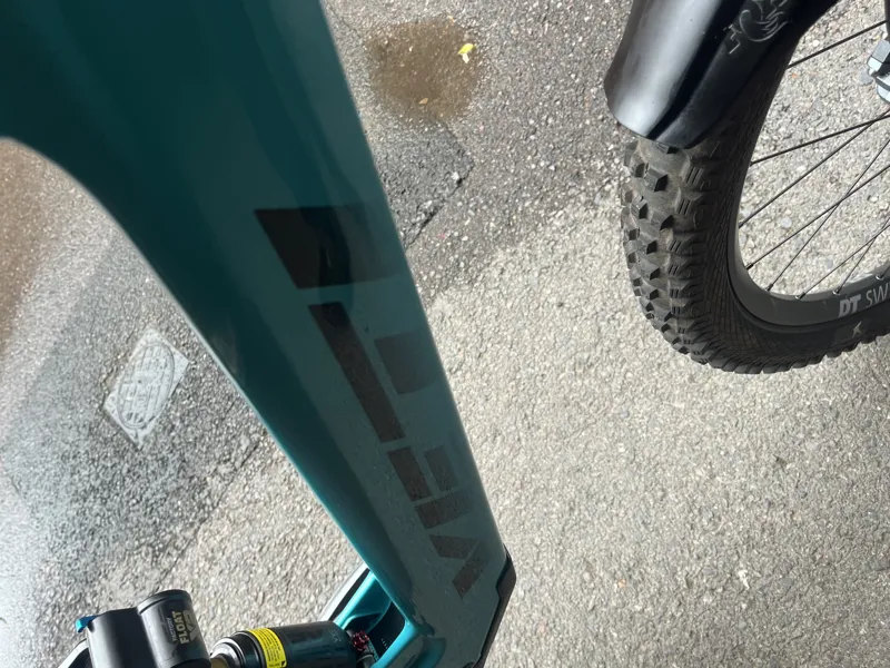 Ex-Demo Yeti LTe Large Turquoise C2 factory-2