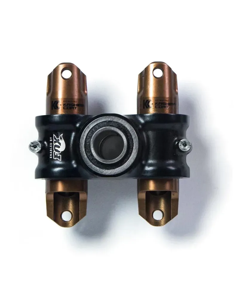 Yeti Fox Infinity Link in Black